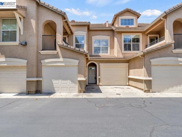 5350 Dunlay Dr, Unit 412, Sacramento, CA 95835