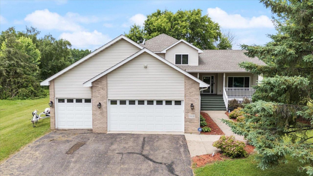 9408 Jennifer Court, Chisago City, MN 55013 Main Photo