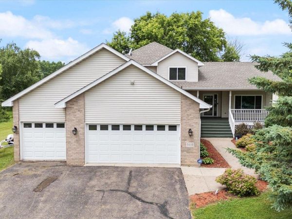 9408 Jennifer Court , Chisago City, MN 55013