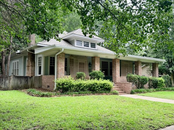 307 4th Ave., Hattiesburg, MS 39401