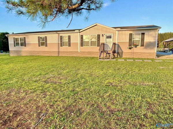 1118 Evergreen Road, Falkville, AL 35622