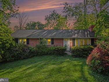 7409 LAKE DRIVE , MANASSAS, VA 20111