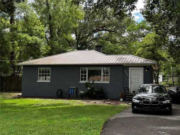724 NE 17TH AVENUE , OCALA, FL 34470