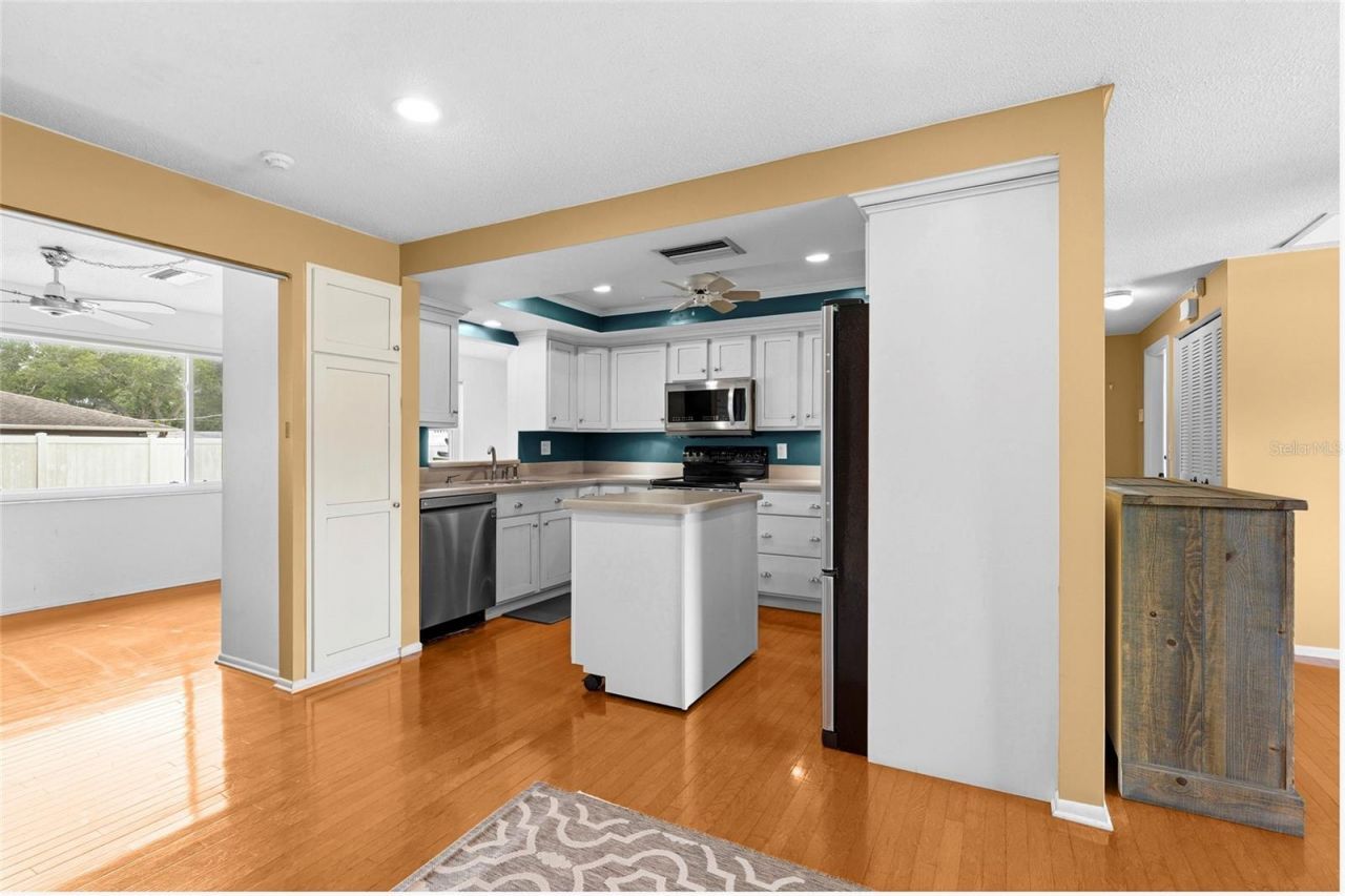 1006 De Leo Drive, Sarasota, FL 34243 Photo