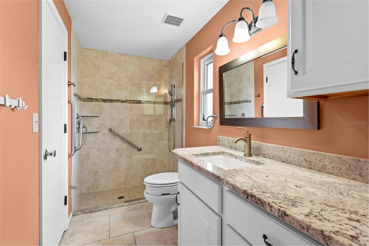 1006 De Leo Drive, Sarasota, FL 34243 Photo