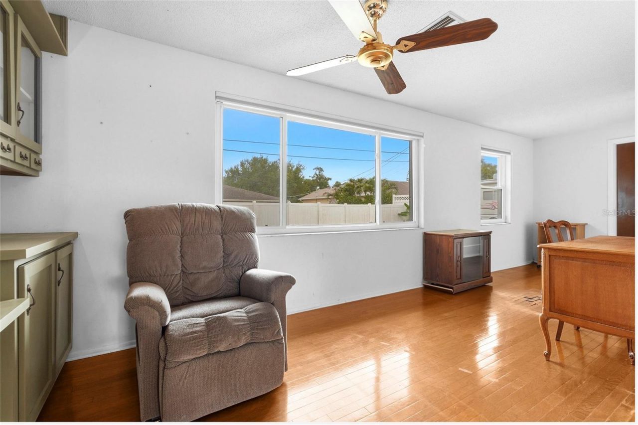 1006 De Leo Drive, Sarasota, FL 34243 Photo