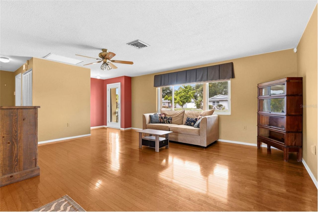 1006 De Leo Drive, Sarasota, FL 34243 Photo