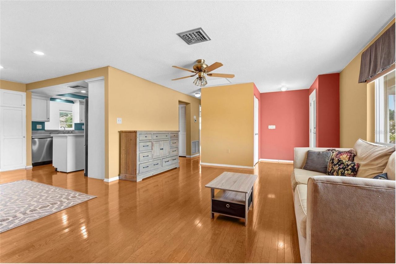 1006 De Leo Drive, Sarasota, FL 34243 Photo