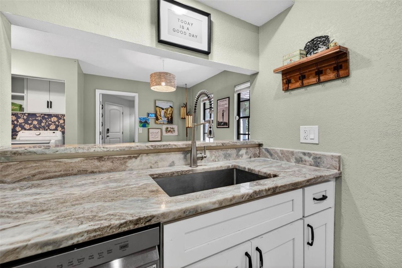 6070 66th Avenue N, Pinellas Park, FL 33781 Photo