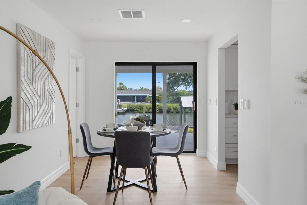 604 Kingston Court, Apollo Beach, FL 33572 Photo