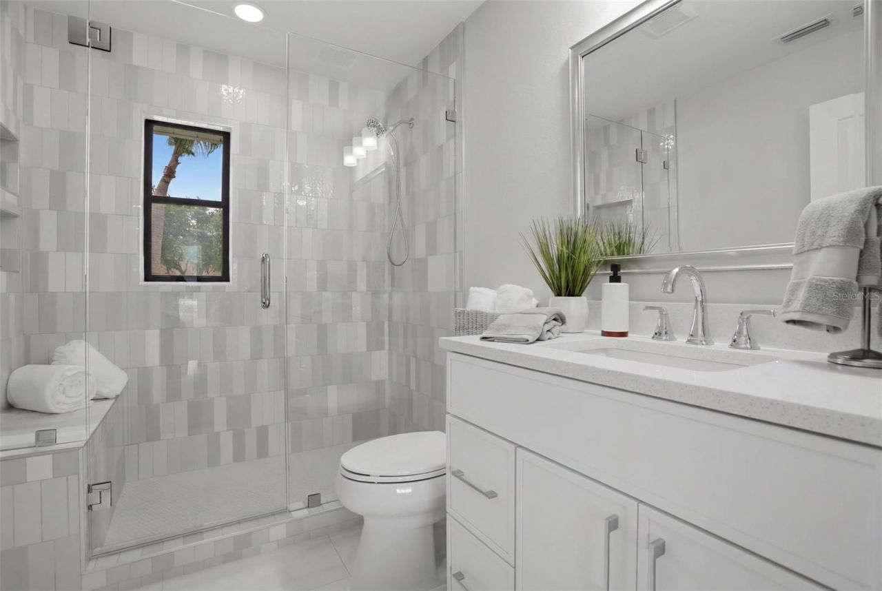 604 Kingston Court, Apollo Beach, FL 33572 Photo