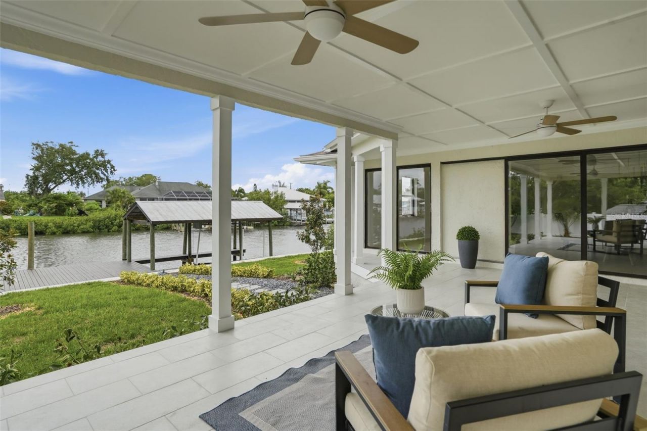 604 Kingston Court, Apollo Beach, FL 33572 Photo