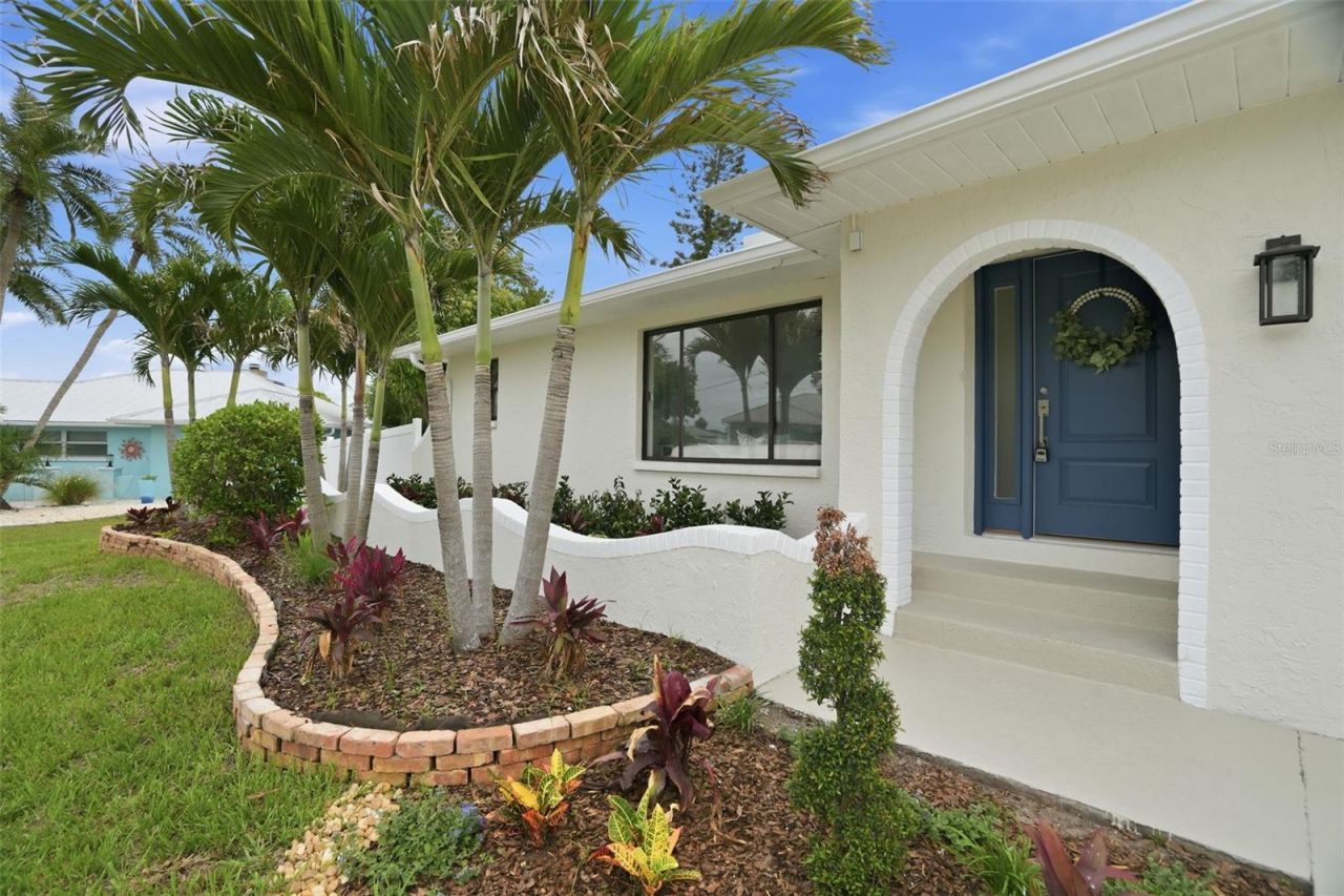 604 Kingston Court, Apollo Beach, FL 33572 Photo