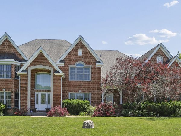 39571 ORCHARD BLUFF Lane , Wadsworth, IL 60083