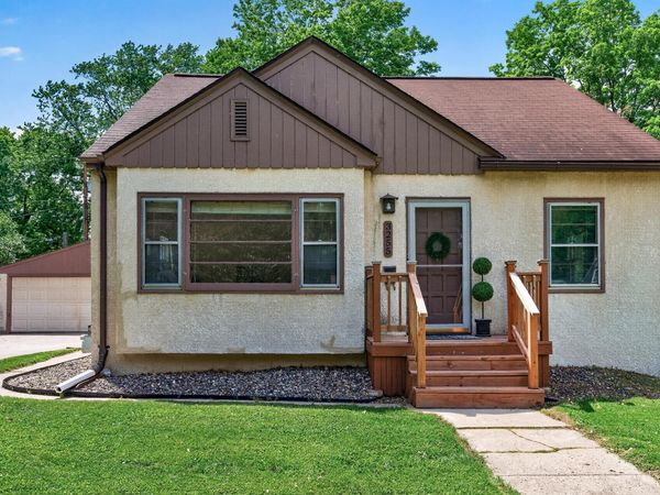 3255 Drew Avenue N, Robbinsdale, MN 55422