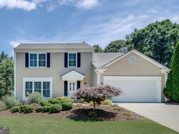 6551 Maid Marion Close, Alpharetta, GA 30005