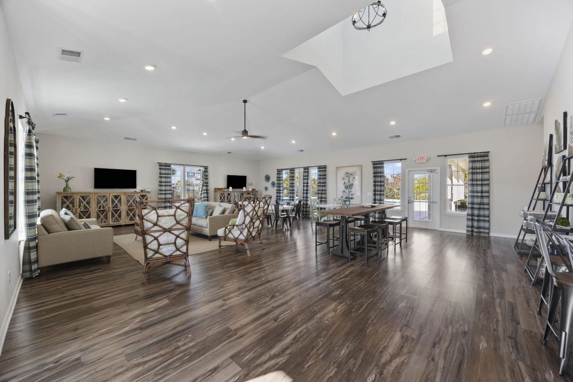 376 Mikita Dr. Photo 66