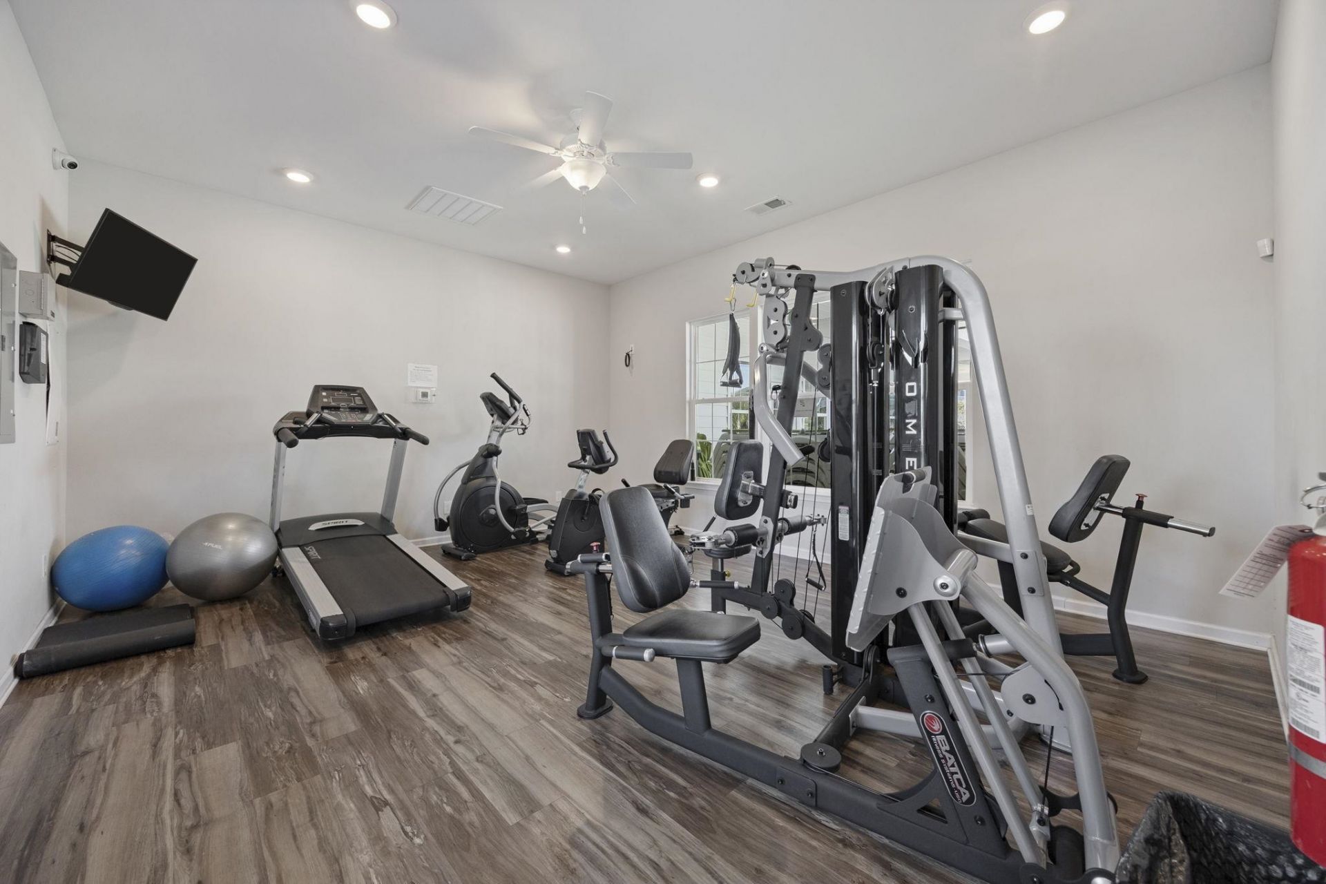376 Mikita Dr. Photo 69