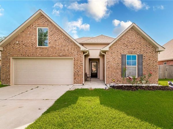 42087 WOOD Avenue, Ponchatoula, LA 70454