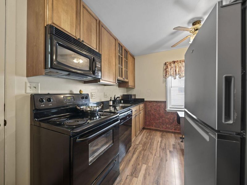934 Blenheim Road, Columbus, OH 43224 Photo 5