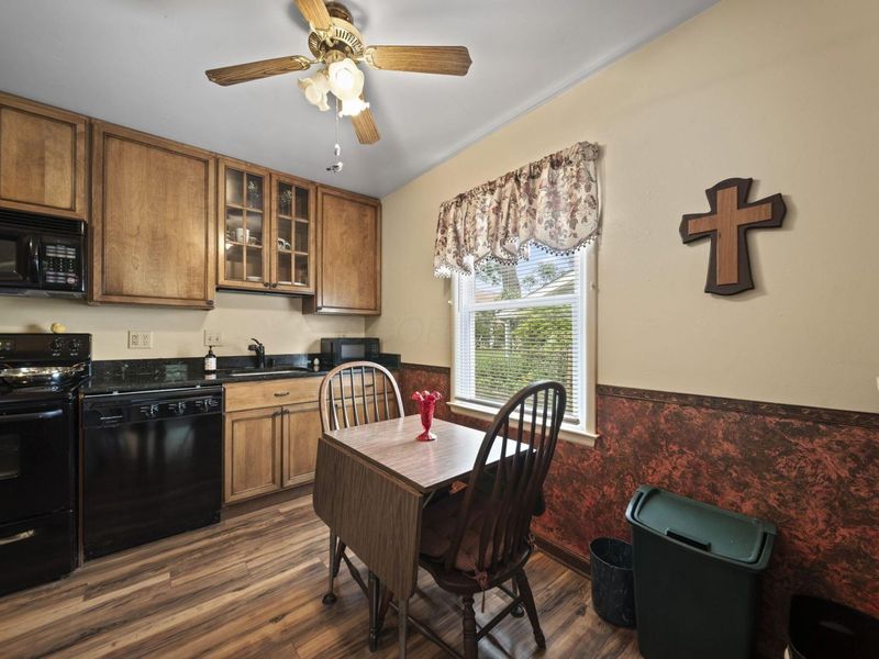934 Blenheim Road, Columbus, OH 43224 Photo 7