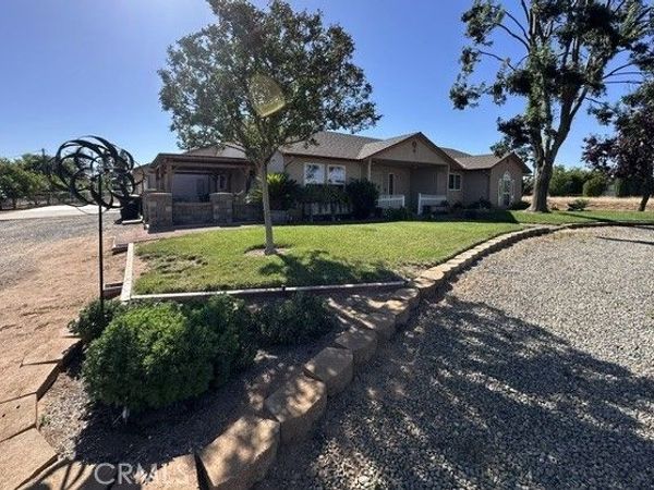 14304 Huntington, Madera, CA 93636