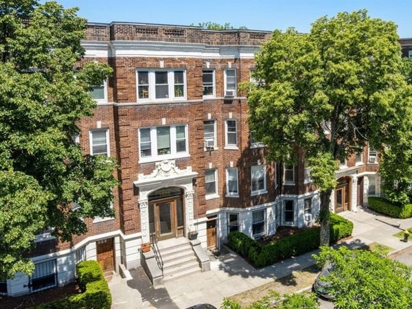 1629 Commonwealth Avenue, Unit 20, Boston, MA 02135