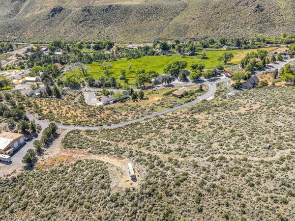 18 Knoll Drive, Carson City, NV 89703