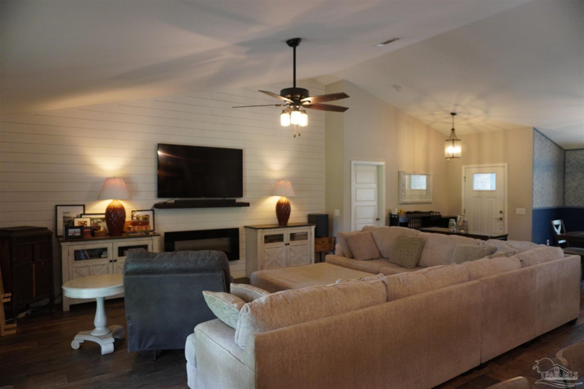 7305 Durden Dr, Pensacola, FL 32526 Main Photo