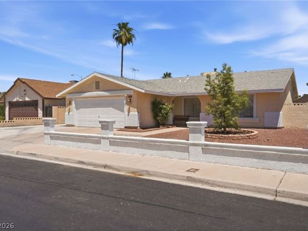 5752 Arbor Oak Circle , Las Vegas, NV 89142
