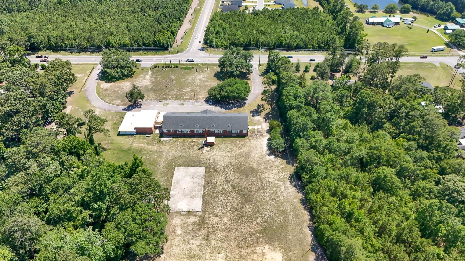 1403 Highway 90  Photo 23