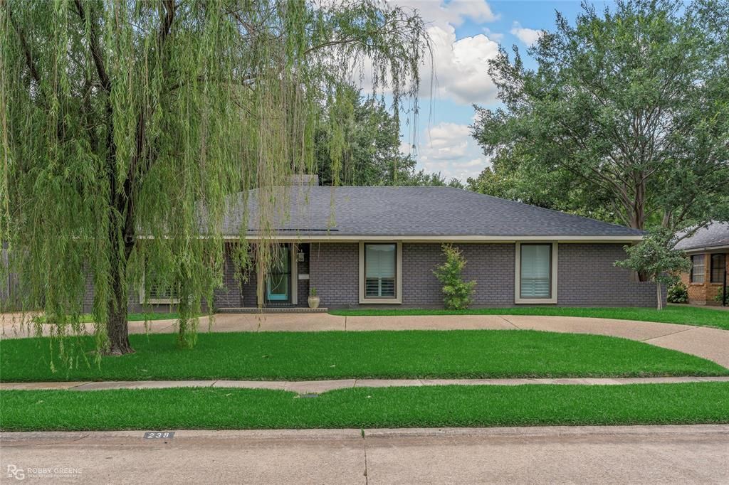 238 Clearwood Lane, Shreveport, LA 71105 Main Photo