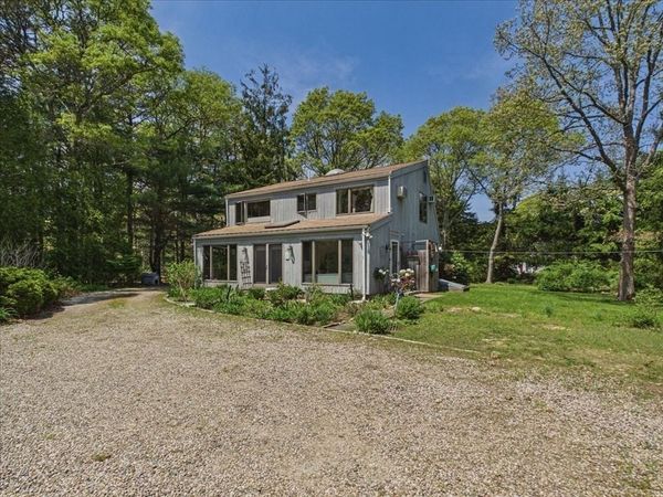 621 Locustfield Rd, Falmouth, MA 02536