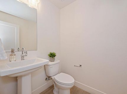 2082 Gravel Bar Way, Sacramento, CA 95832 Photo