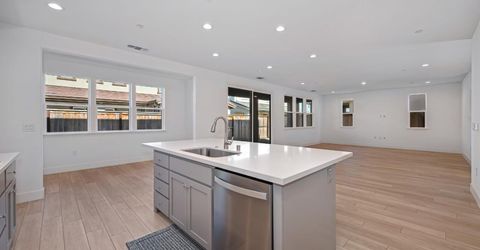 2082 Gravel Bar Way, Sacramento, CA 95832 Photo