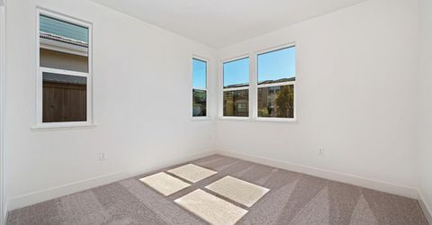 2082 Gravel Bar Way, Sacramento, CA 95832 Photo
