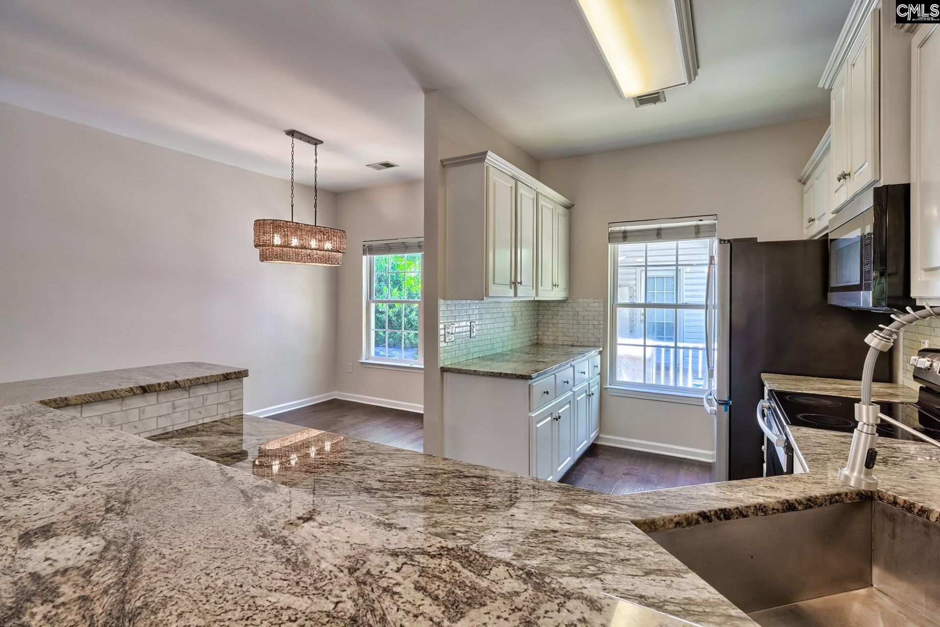 389 Northwood Street  Photo 8