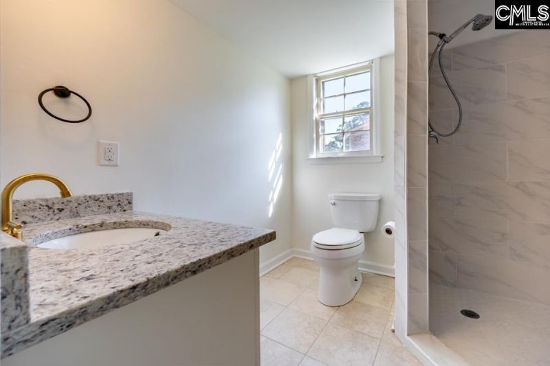 313 Wycombe Road  Photo 25