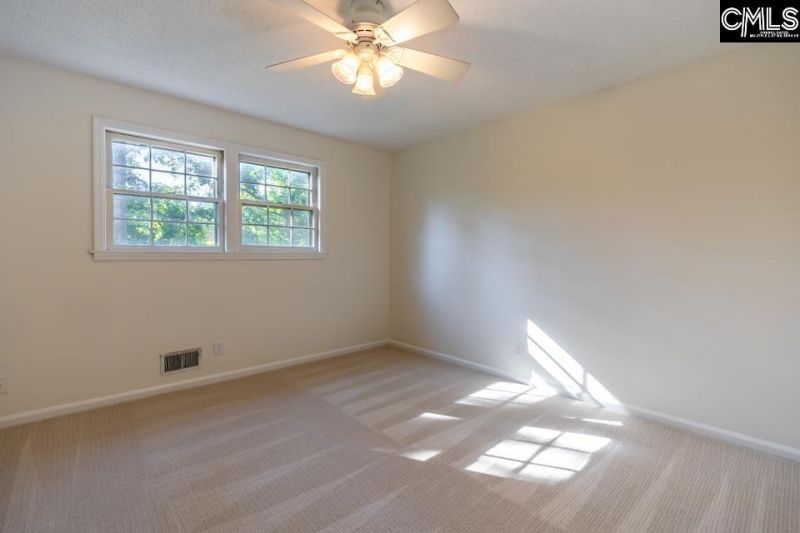 313 Wycombe Road  Photo 32