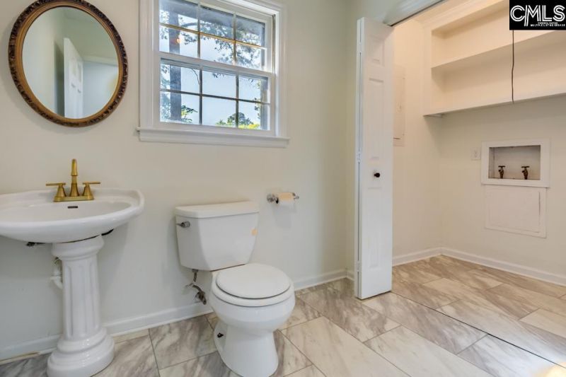 313 Wycombe Road  Photo 6