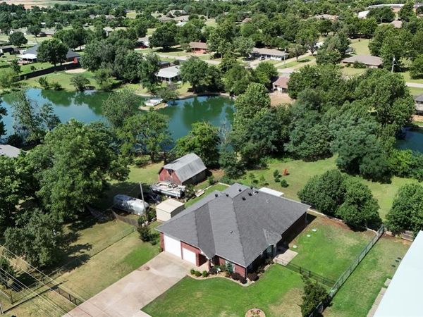 10513 S Santa Fe Avenue, Oklahoma City, OK 73170
