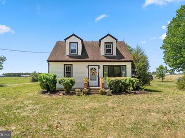 9256 STONEWALL JACKSON ROAD , WOODFORD, VA 22580