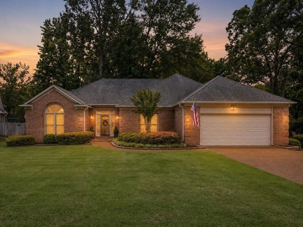 643 WOOD VALLEY DR, Collierville, TN 38017