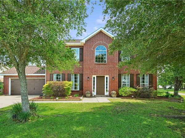 600 FAIRWAY Court, Covington, LA 70435