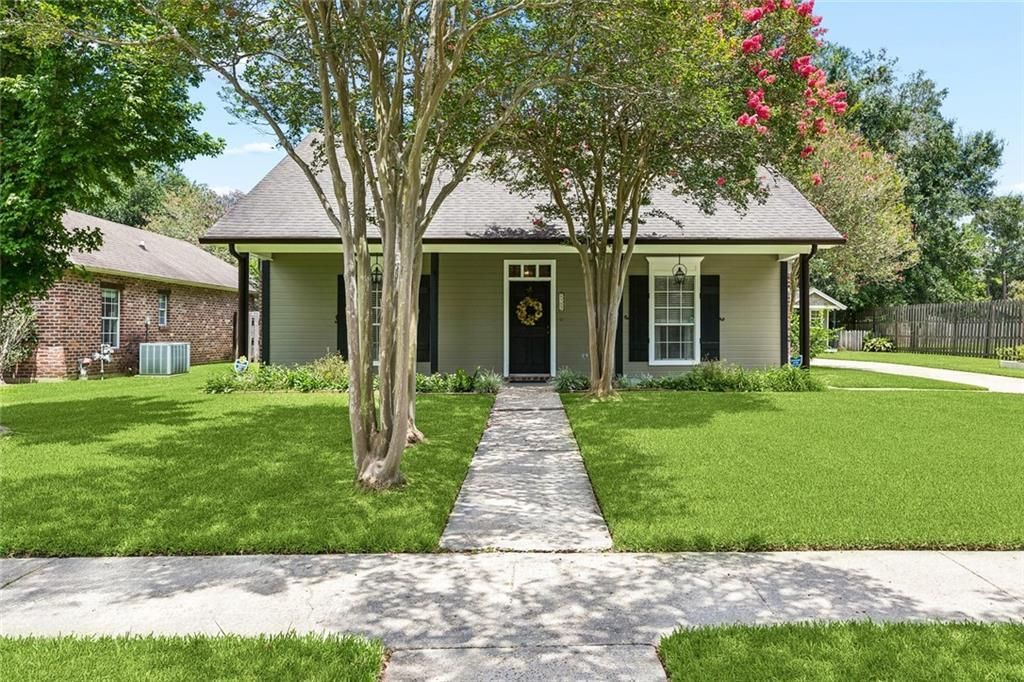 4943 TEALWOOD Court, Baton Rouge, LA 70809