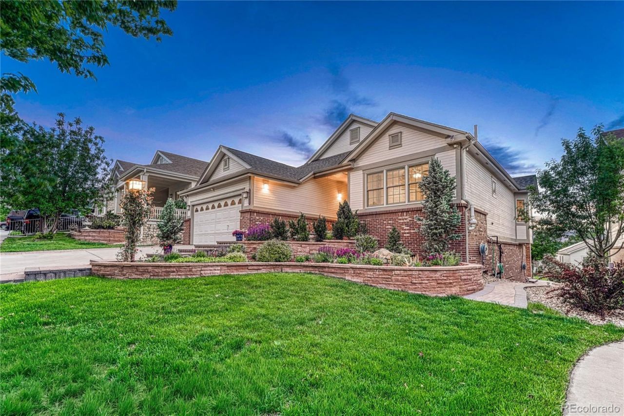 8144 S Algonquian Circle, Aurora, CO 80016 Main Photo