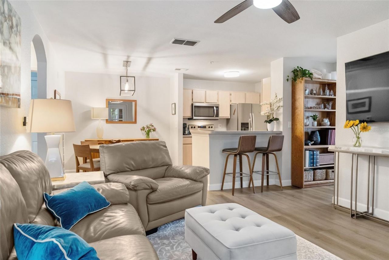 8933 Manor Loop, Unit 104, Bradenton, FL 34202 Photo
