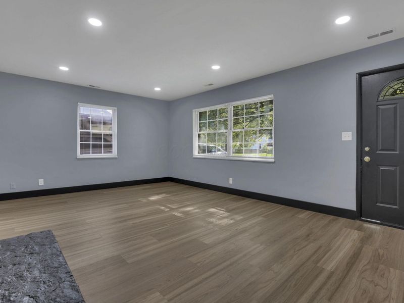 86 N Ashburton , Columbus, OH 43213 Photo 8