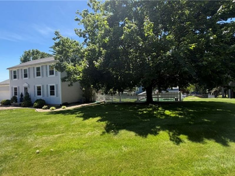 2394 Sesame Street NW, Mogadore, OH 44260 Photo 2