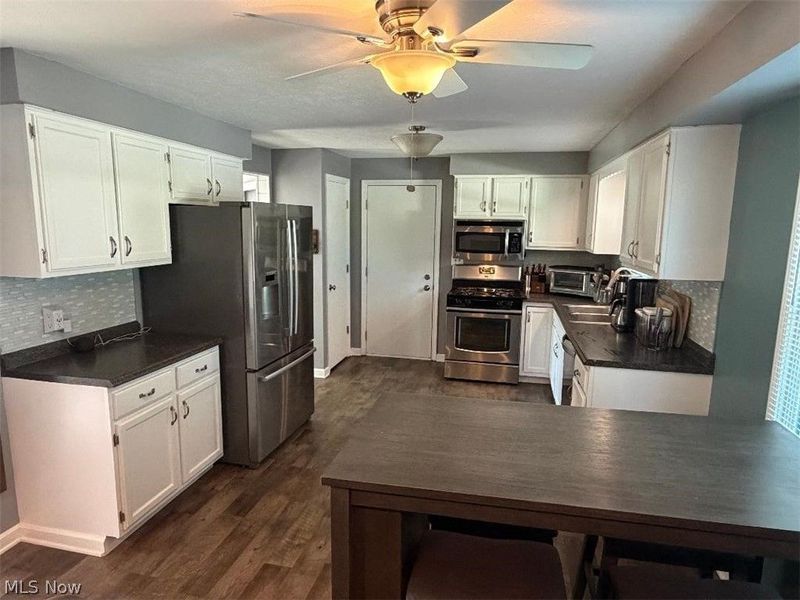 2394 Sesame Street NW, Mogadore, OH 44260 Photo 4